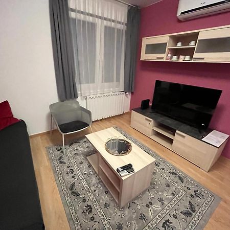 Ferienwohnung Corvin Pearl Deluxe Budapest Exterior foto