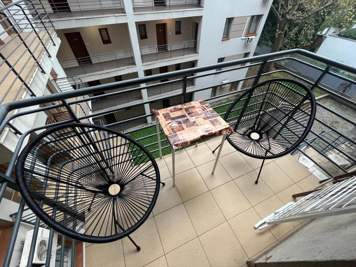 Ferienwohnung Corvin Pearl Deluxe Budapest Exterior foto
