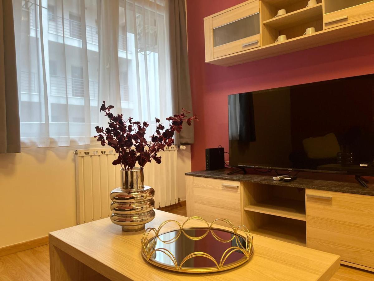 Ferienwohnung Corvin Pearl Deluxe Budapest Exterior foto